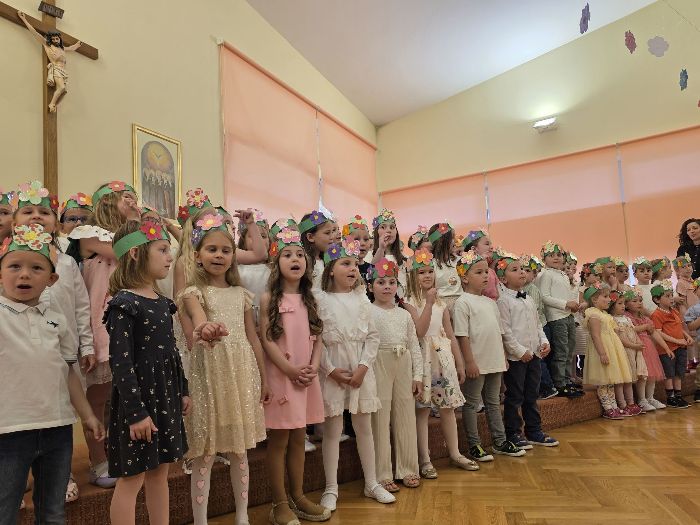 PROSLAVA MAJČINOG DANA U VRTIĆU U GRANEŠINI